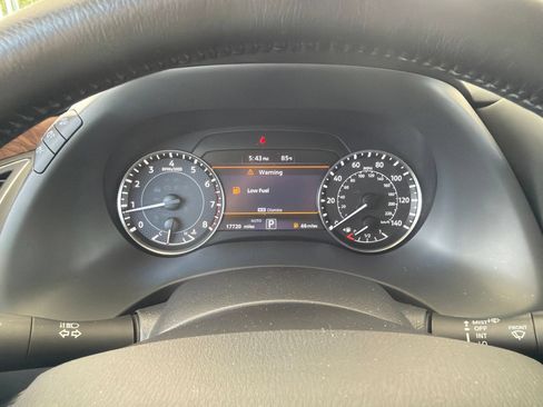 Used 2024 Nissan Armada SL w/ Captain's Chairs Package AWD/4WD image 15