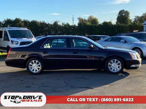 Used 2009 Cadillac DTS image 6