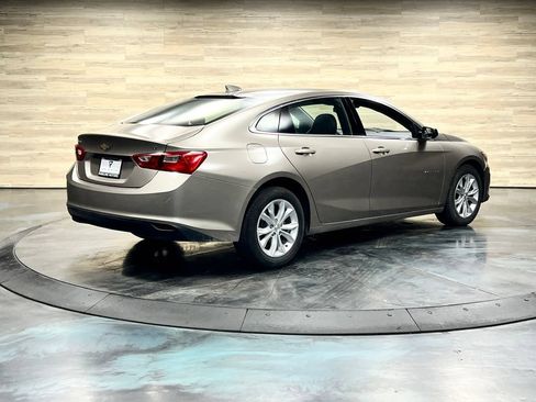 Used 2025 Chevrolet Malibu LT FWD image 21