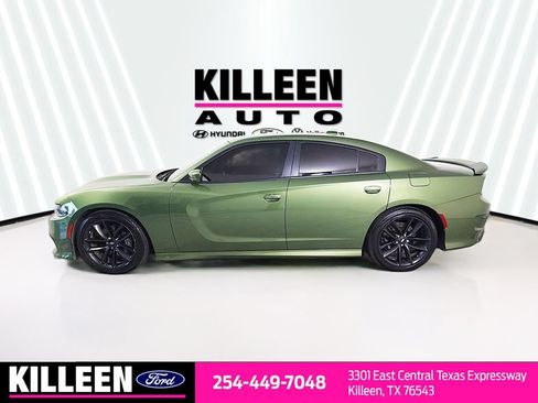 Used 2022 Dodge Charger GT w/ Performance Handling Group RWD image 4