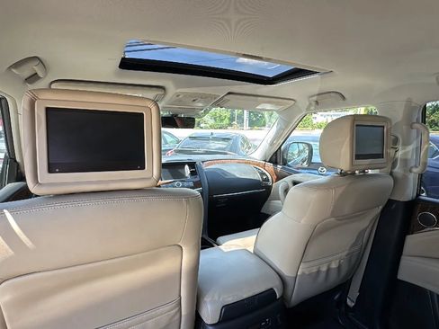 Used 2019 Nissan Armada Platinum w/ Interior Lighting Package AWD/4WD image 16