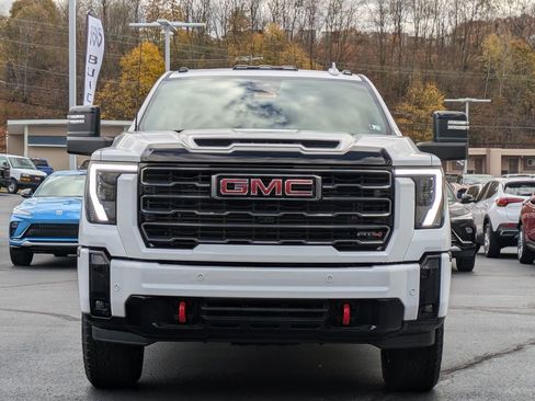 New 2026 GMC Sierra 2500 AT4 w/ AT4 Premium Plus Package AWD/4WD image 2