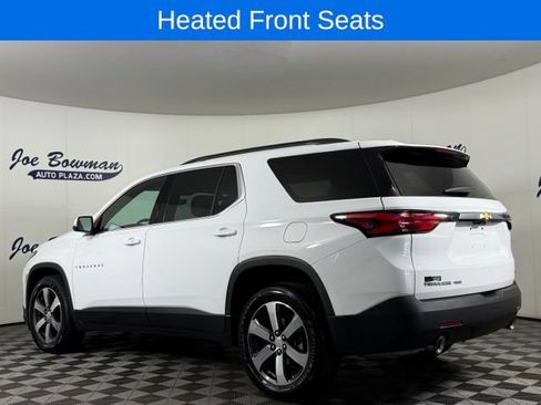 Used 2023 Chevrolet Traverse LT w/ LT Premium Package AWD/4WD image 9