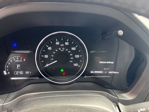 Used 2022 Honda HR-V EX-L image 16