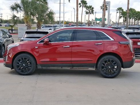 Used 2022 Cadillac XT5 Premium Luxury w/ LPO, ONYX Package image 3