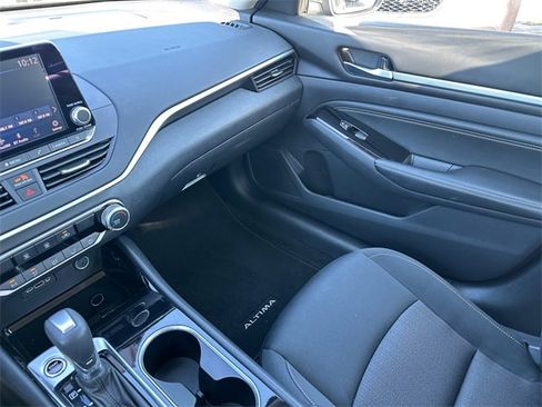 Used 2021 Nissan Altima 2.5 SV image 28