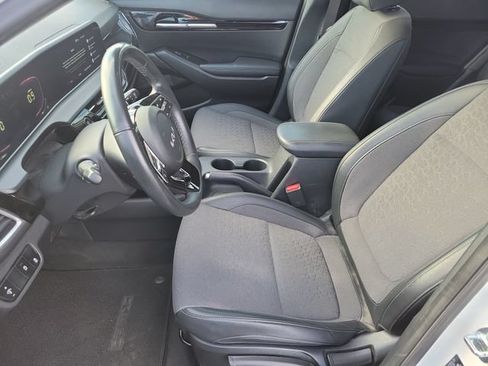 Certified 2025 Kia Seltos S AWD/4WD image 9