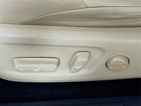 Used 2012 Toyota 4Runner SR5 image 12