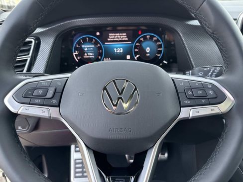 New 2026 Volkswagen Atlas Cross Sport SEL Premium R-Line AWD/4WD image 31