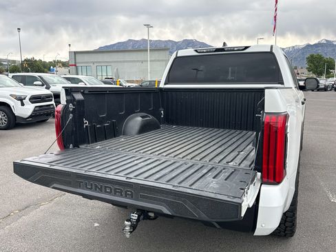 Used 2023 Toyota Tundra SR5 AWD/4WD image 15