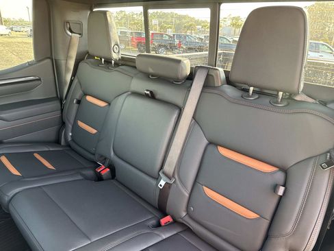 New 2026 GMC Sierra 1500 AT4 w/ AT4 Premium Package image 16