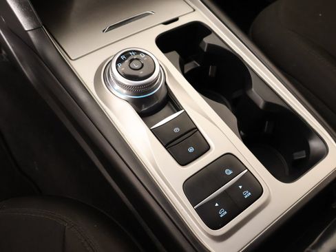 Used 2023 Ford Explorer XLT RWD image 8