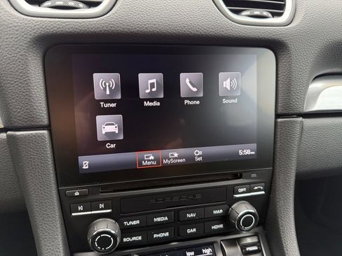Used 2019 Porsche 718 Cayman RWD image 24