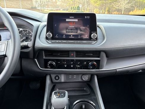 Used 2024 Nissan Rogue S image 20