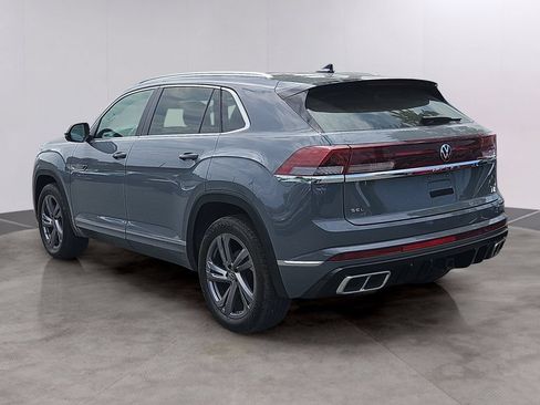 Used 2024 Volkswagen Atlas Cross Sport SEL R-Line AWD/4WD image 6