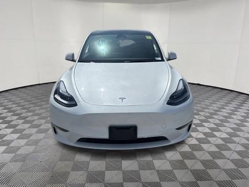 Used 2023 Tesla Model Y Performance image 10