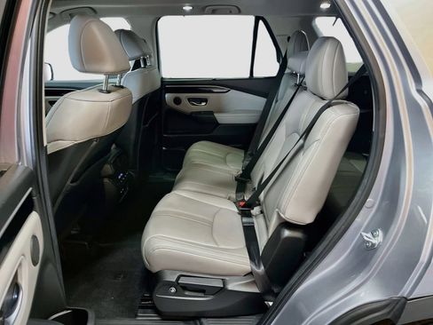 Used 2024 Honda Pilot Touring image 26