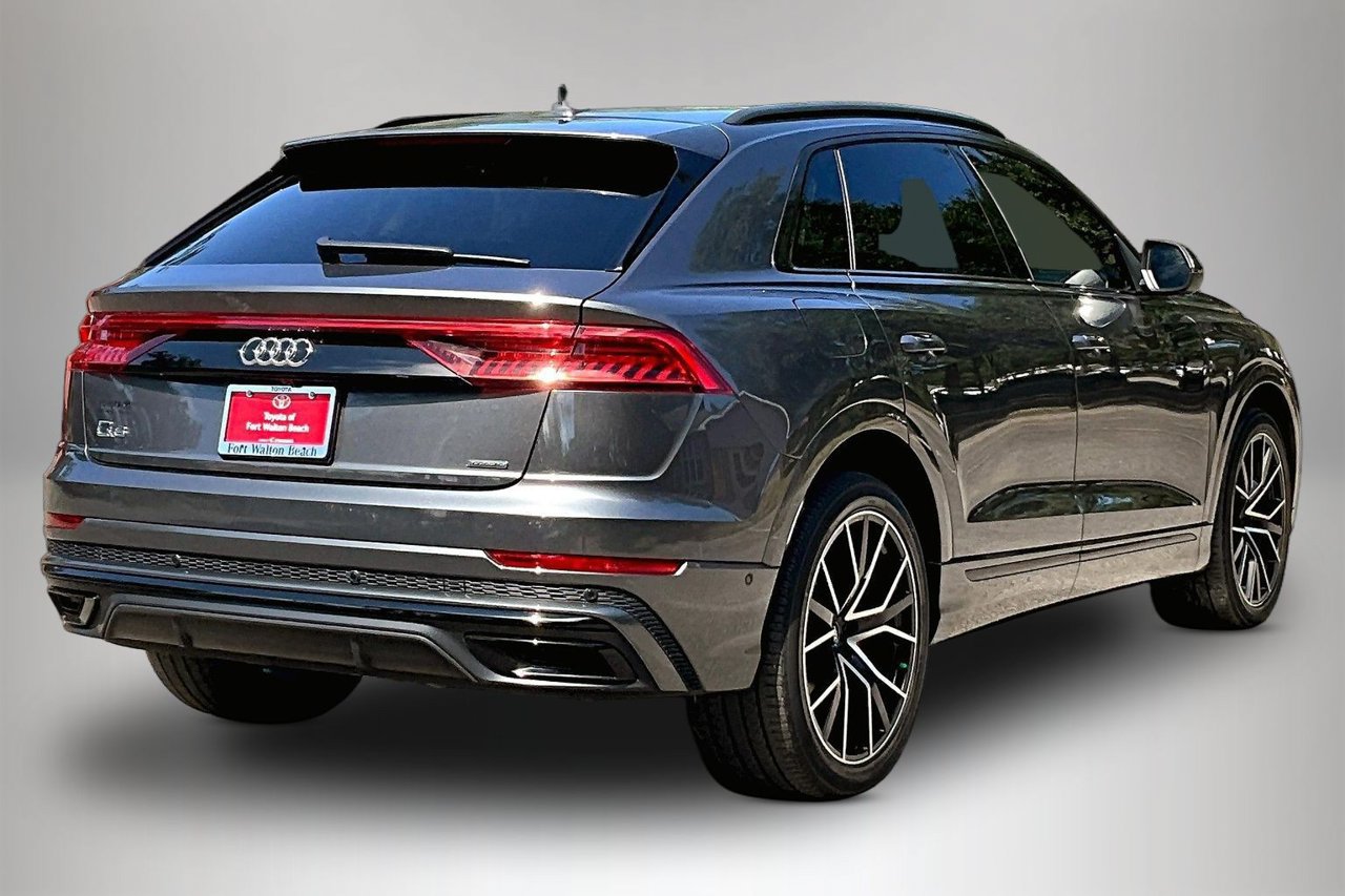 Used 2019 Audi Q8 Prestige w/ Adaptive Chassis Package AWD/4WD image 5