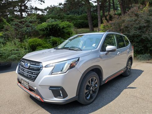 Used 2023 Subaru Forester Sport AWD/4WD image 3