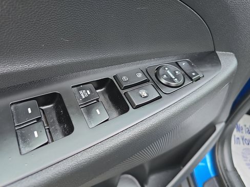 Used 2019 Hyundai Tucson SE image 17