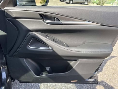 Certified 2025 INFINITI QX60 Luxe w/ Vision Package image 17