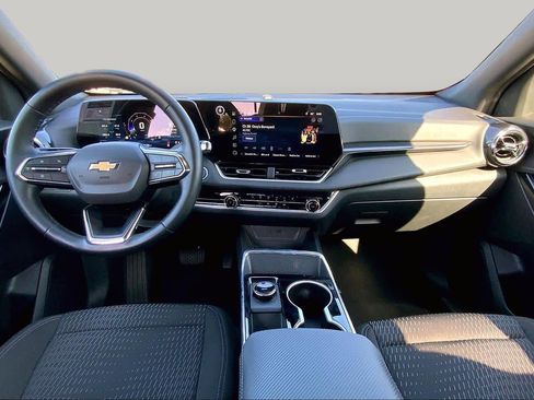 Certified 2026 Chevrolet Equinox LT AWD/4WD image 15