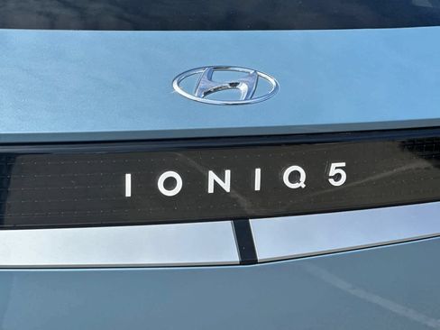 Used 2024 Hyundai Ioniq 5 SE RWD image 29