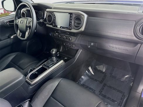 Certified 2022 Toyota Tacoma Limited image 34