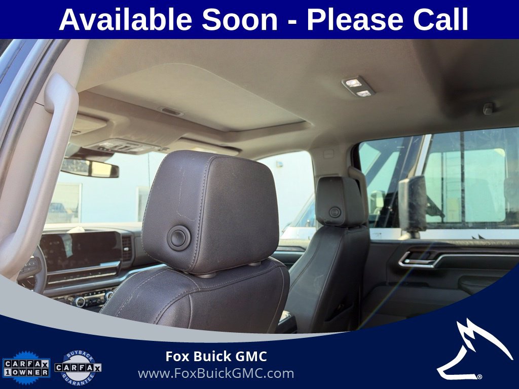 Used 2024 GMC Sierra 2500 SLT w/ SLT Premium Package AWD/4WD image 8