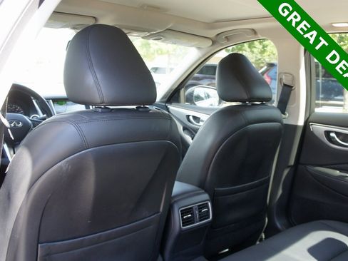 Used 2019 INFINITI Q50 Luxe w/ Essential Package (3.0T Luxe) image 28