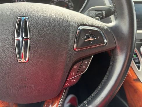 Used 2016 Lincoln MKX Reserve w/ Technology Package image 16