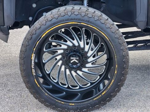 Used 2024 GMC Sierra 2500 Denali Ultimate image 7