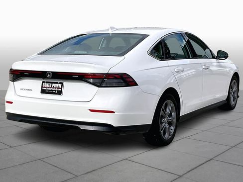 Used 2024 Honda Accord EX image 11