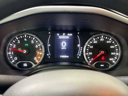 Used 2018 Jeep Renegade Sport w/ Power & Air Group AWD/4WD image 16