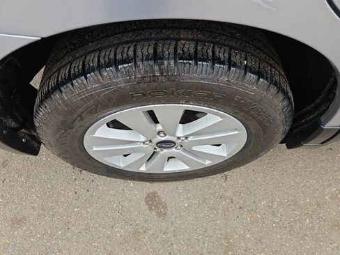 Used 2018 Subaru Outback 2.5i Premium AWD/4WD image 15