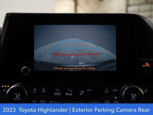 Certified 2023 Toyota Highlander XLE image 14
