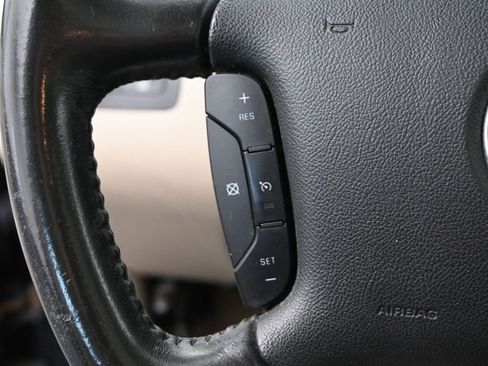 Used 2011 Chevrolet Impala LT w/ Luxury Edition Package image 29