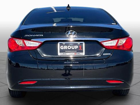 Used 2012 Hyundai Sonata Limited w/ Navigation Pkg FWD image 4