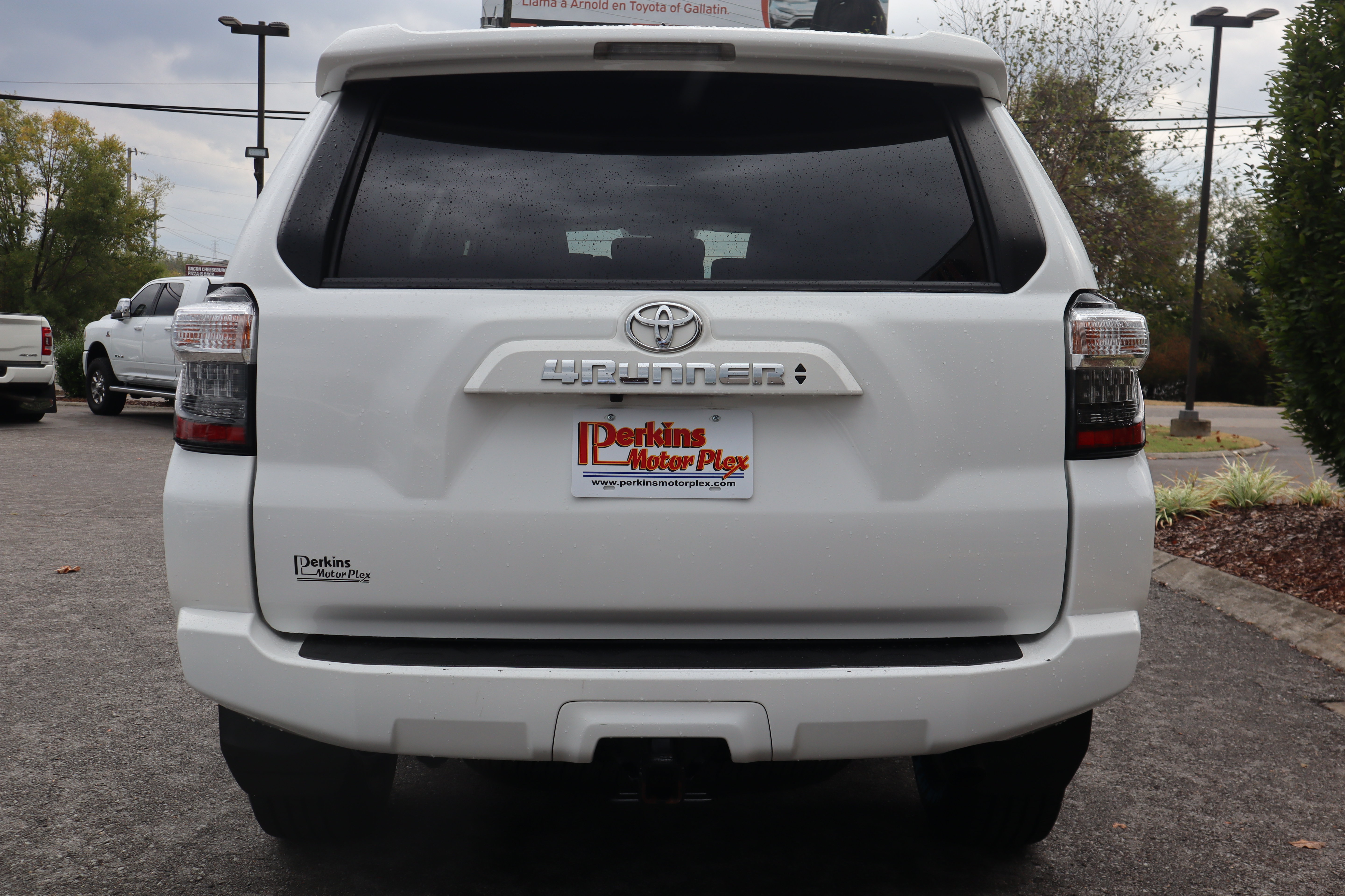 Used 2023 Toyota 4Runner SR5 Premium w/ Moonroof Package AWD/4WD image 8