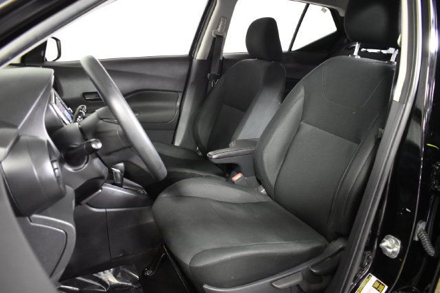Used 2024 Nissan Kicks S FWD image 9