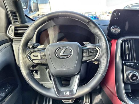 Used 2025 Lexus LX 700h F Sport image 21