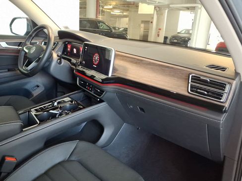 Used 2026 Volkswagen Atlas SEL AWD/4WD image 21