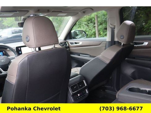Used 2026 Volkswagen Atlas SEL AWD/4WD image 23