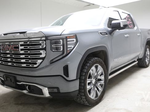 Used 2023 GMC Sierra 1500 Denali w/ Denali Reserve Package AWD/4WD image 1