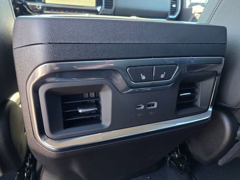 New 2026 GMC Sierra 2500 SLT w/ SLT Premium Package AWD/4WD image 25