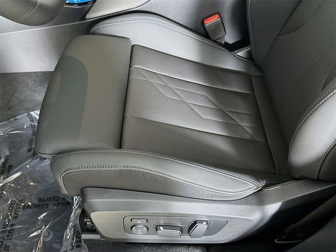 New 2025 BMW X3 xDrive30i w/ Premium Package image 19