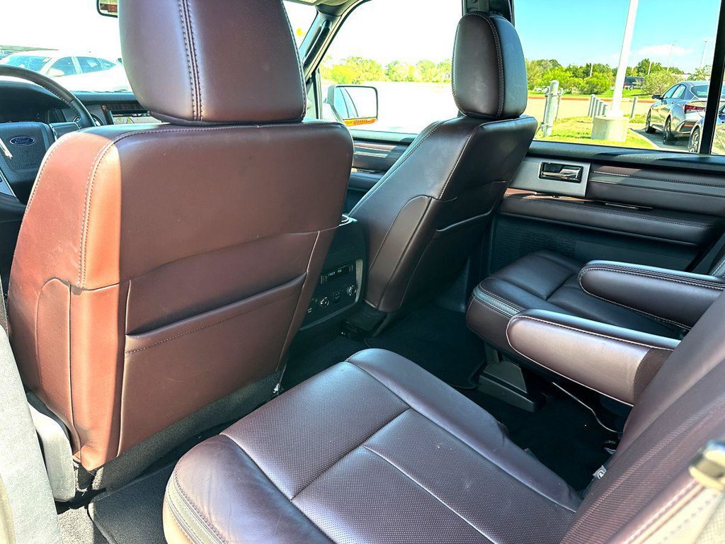 Used 2015 Ford Expedition Platinum RWD image 21