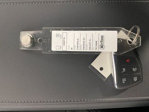 Certified 2026 Chevrolet Equinox EV LT FWD image 30