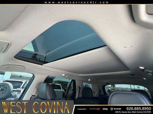 Used 2023 Honda Pilot Touring image 25