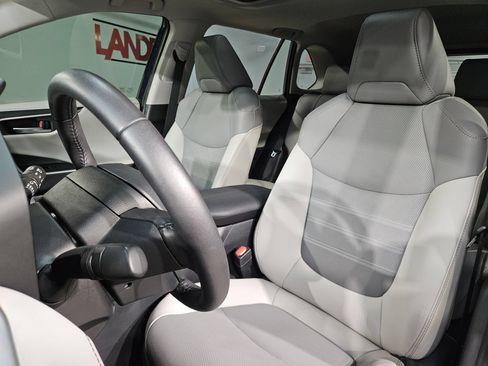 Used 2025 Toyota RAV4 Limited FWD image 24
